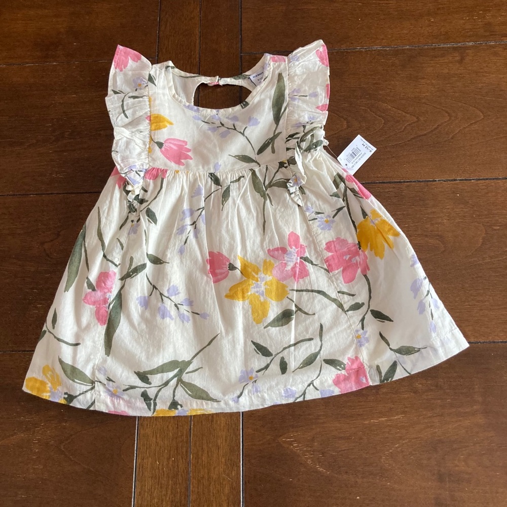 Old Navy NWT pretty little dress 6-12 mos